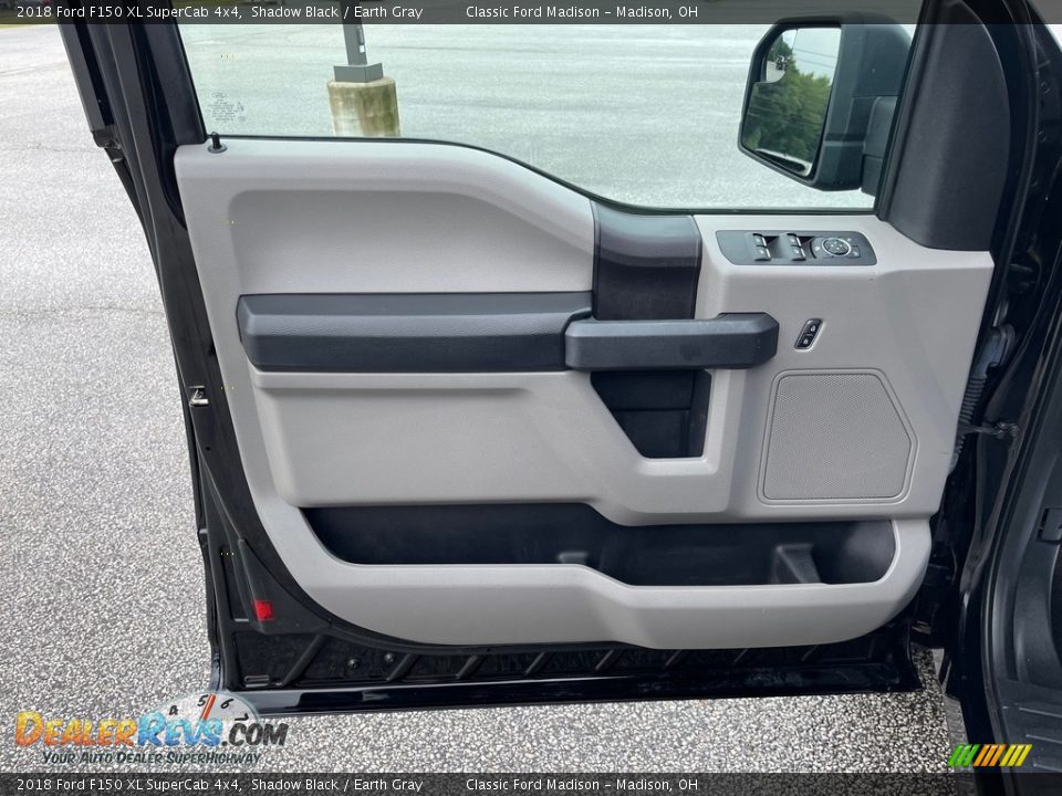 2018 Ford F150 XL SuperCab 4x4 Shadow Black / Earth Gray Photo #12