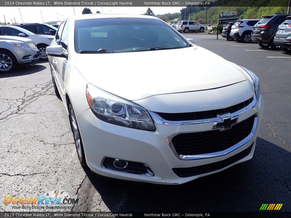 2014 Chevrolet Malibu LT White Diamond Tricoat / Cocoa/Light Neutral Photo #10