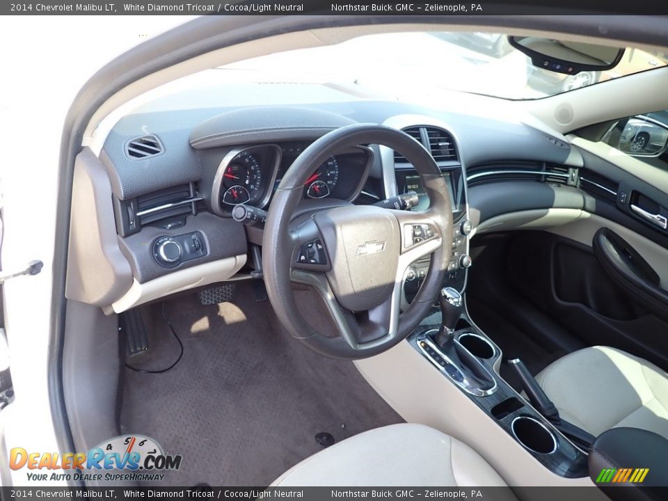 2014 Chevrolet Malibu LT White Diamond Tricoat / Cocoa/Light Neutral Photo #29