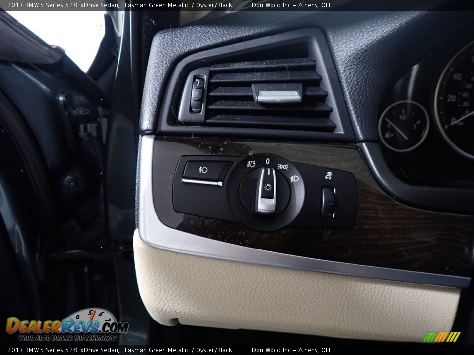 2013 BMW 5 Series 528i xDrive Sedan Tasman Green Metallic / Oyster/Black Photo #30