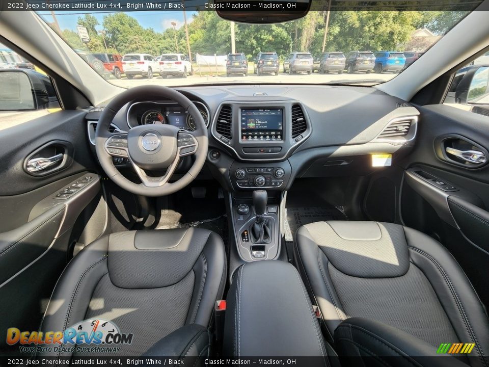 2022 Jeep Cherokee Latitude Lux 4x4 Bright White / Black Photo #4
