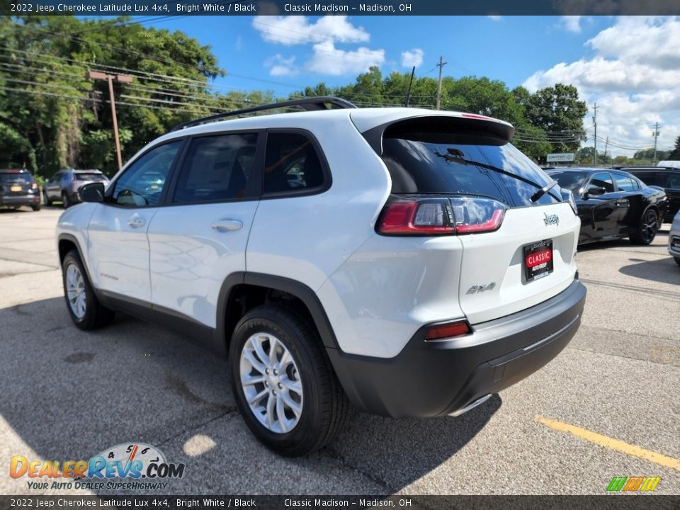2022 Jeep Cherokee Latitude Lux 4x4 Bright White / Black Photo #9