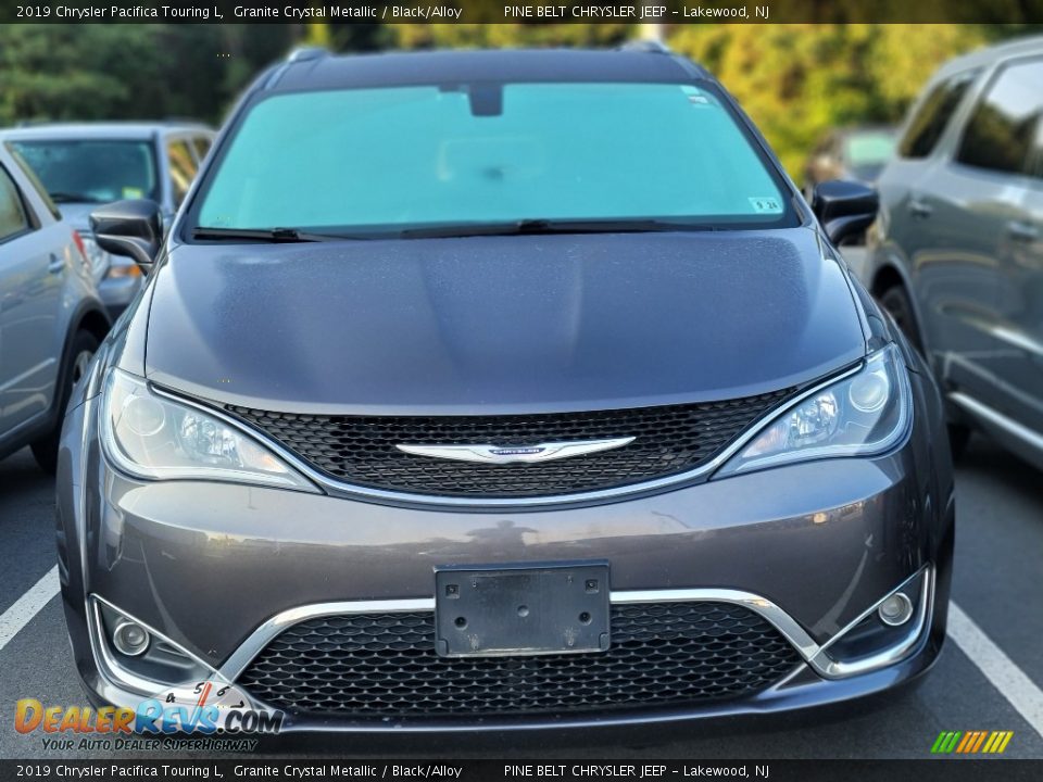 2019 Chrysler Pacifica Touring L Granite Crystal Metallic / Black/Alloy Photo #3