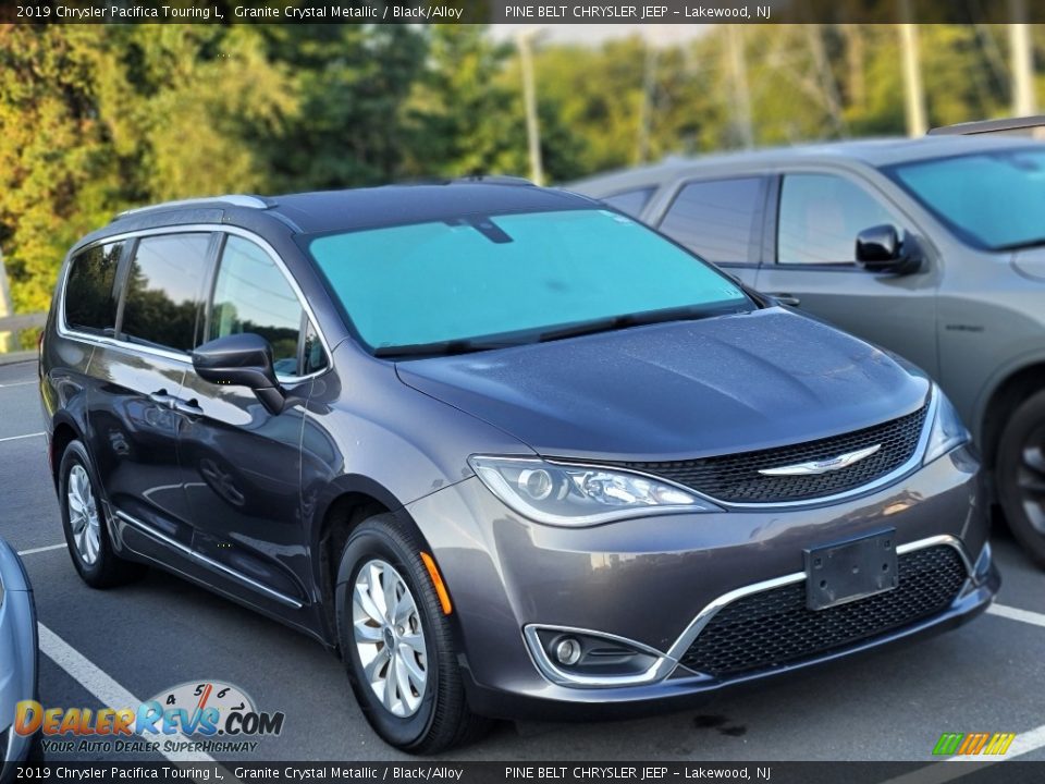 2019 Chrysler Pacifica Touring L Granite Crystal Metallic / Black/Alloy Photo #4