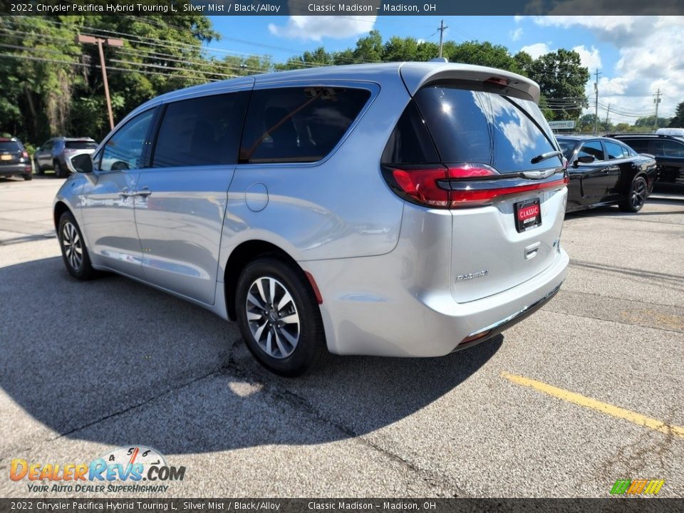2022 Chrysler Pacifica Hybrid Touring L Silver Mist / Black/Alloy Photo #10