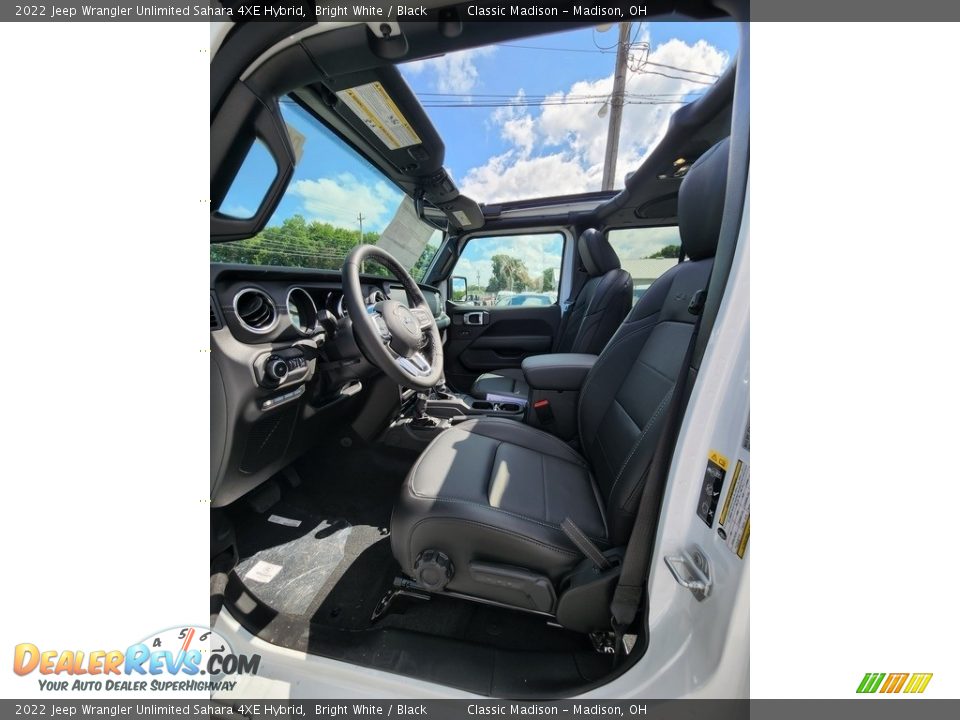 2022 Jeep Wrangler Unlimited Sahara 4XE Hybrid Bright White / Black Photo #2