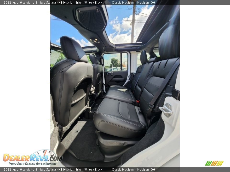 2022 Jeep Wrangler Unlimited Sahara 4XE Hybrid Bright White / Black Photo #3
