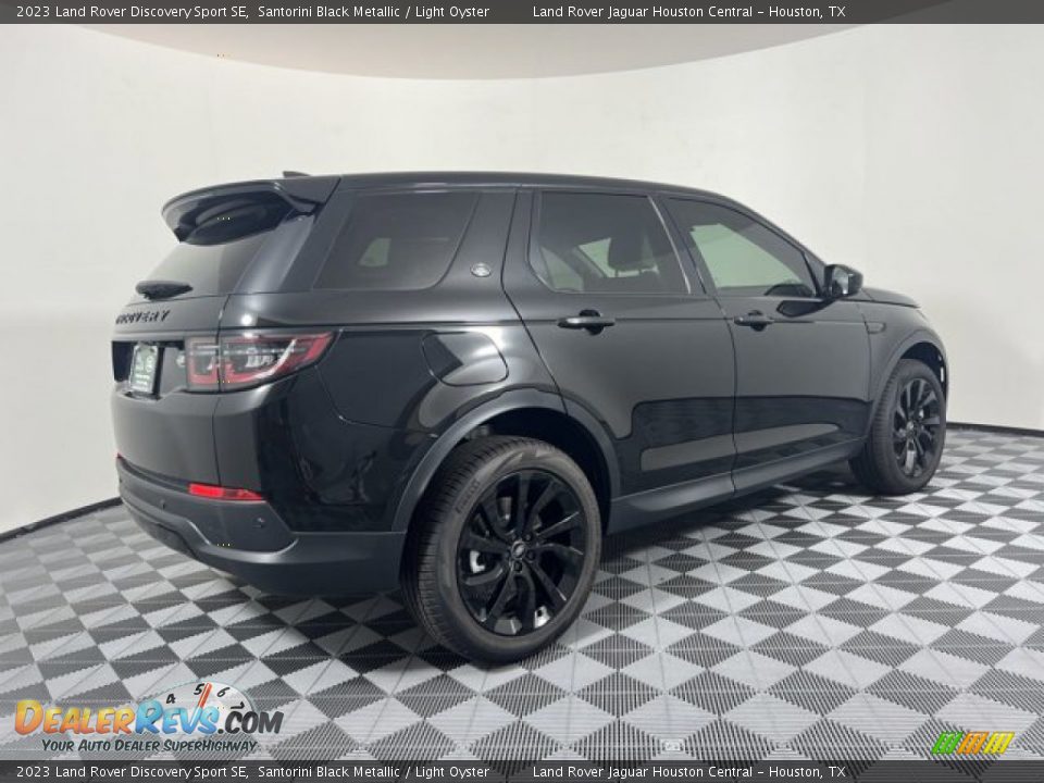 2023 Land Rover Discovery Sport SE Santorini Black Metallic / Light Oyster Photo #2
