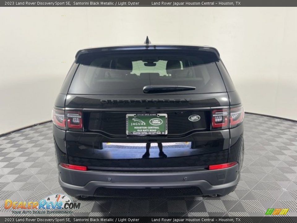 2023 Land Rover Discovery Sport SE Santorini Black Metallic / Light Oyster Photo #6