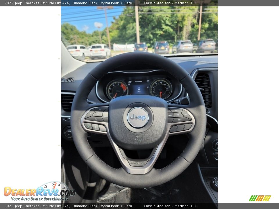 2022 Jeep Cherokee Latitude Lux 4x4 Diamond Black Crystal Pearl / Black Photo #5