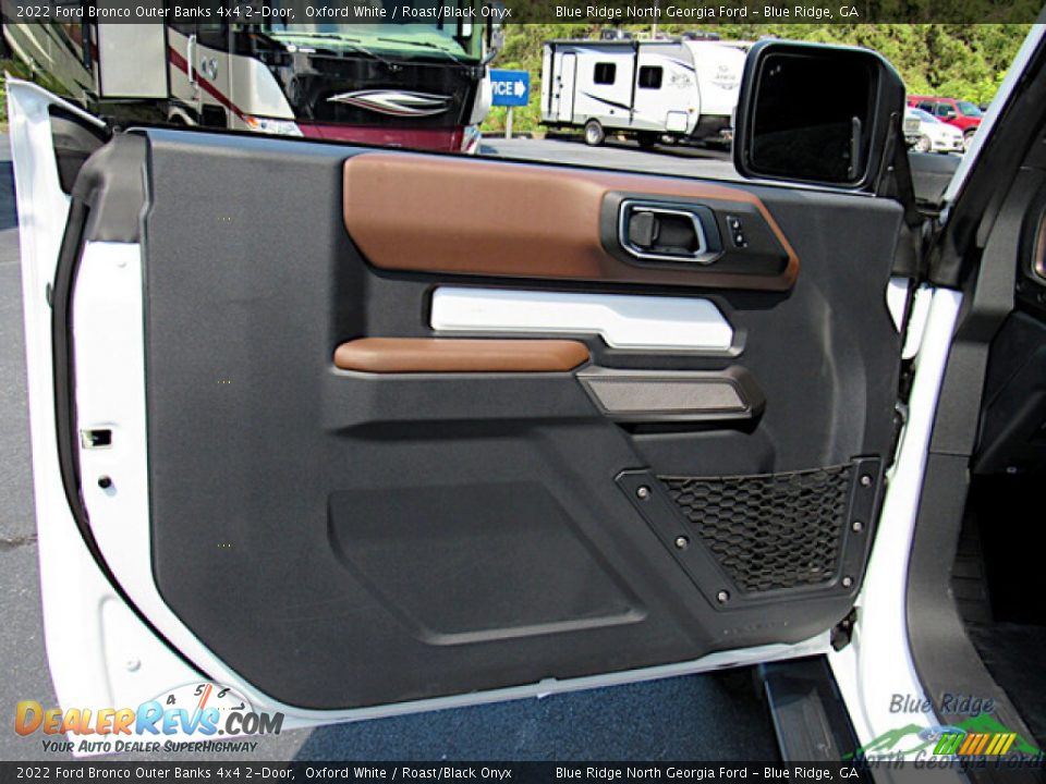 2022 Ford Bronco Outer Banks 4x4 2-Door Oxford White / Roast/Black Onyx Photo #10