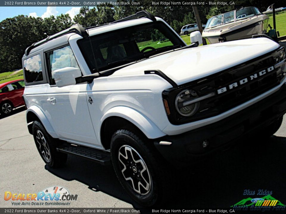 2022 Ford Bronco Outer Banks 4x4 2-Door Oxford White / Roast/Black Onyx Photo #26