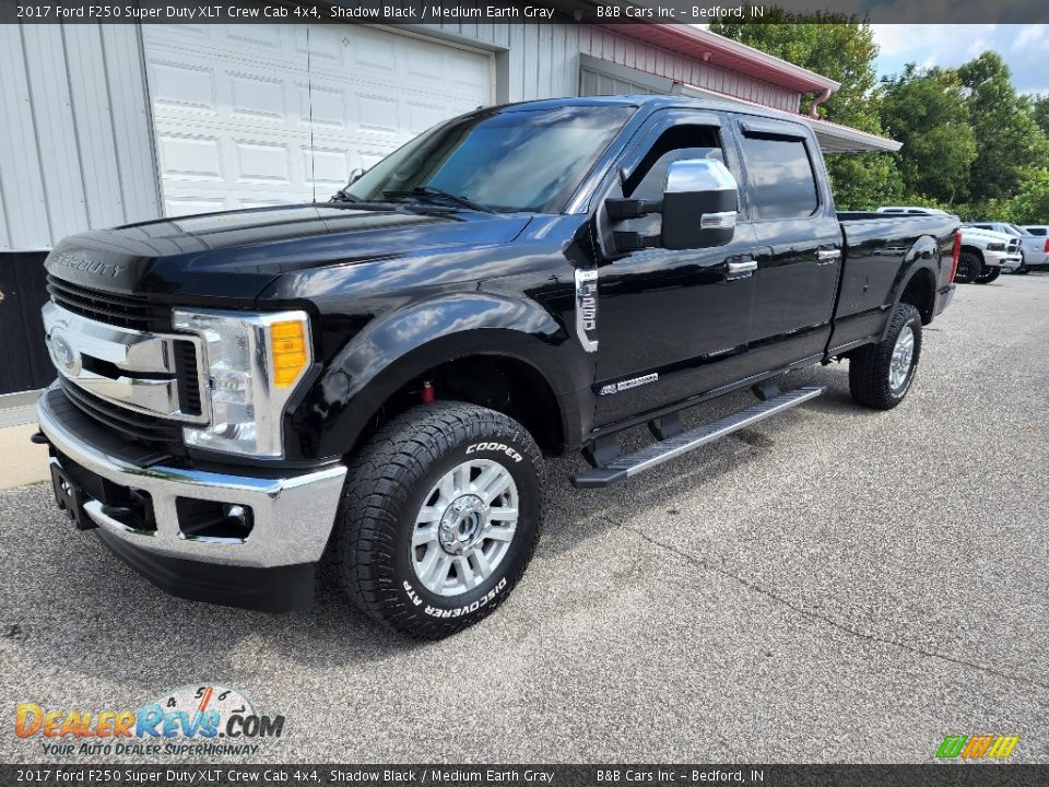 2017 Ford F250 Super Duty XLT Crew Cab 4x4 Shadow Black / Medium Earth Gray Photo #33