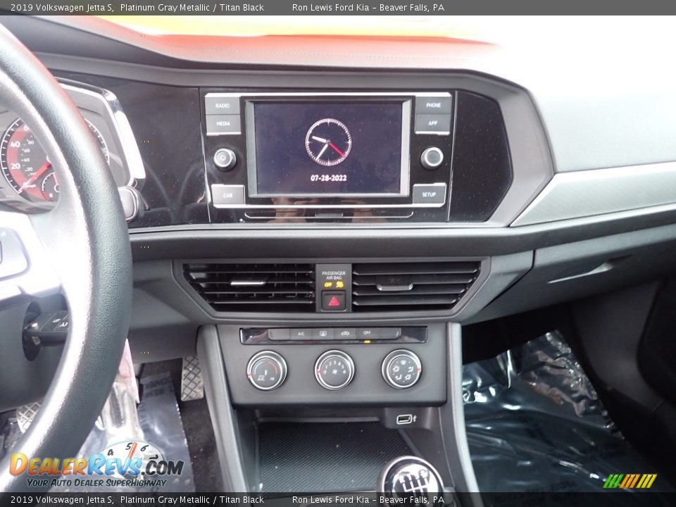 2019 Volkswagen Jetta S Platinum Gray Metallic / Titan Black Photo #17