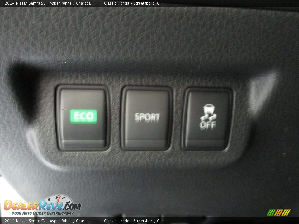 2014 Nissan Sentra SV Aspen White / Charcoal Photo #29