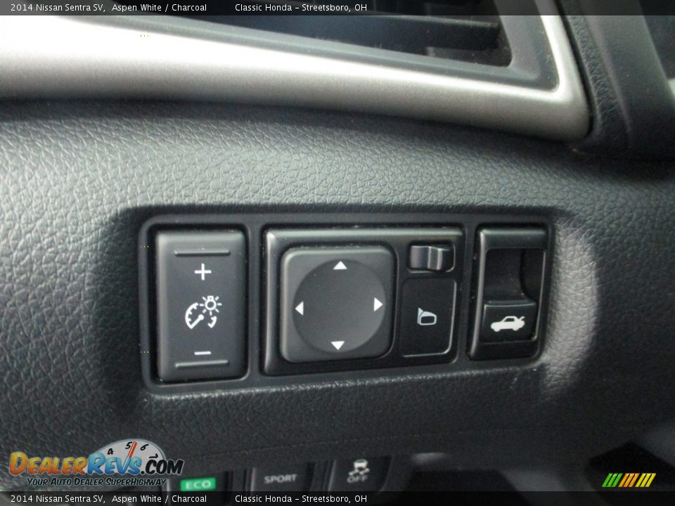 2014 Nissan Sentra SV Aspen White / Charcoal Photo #30