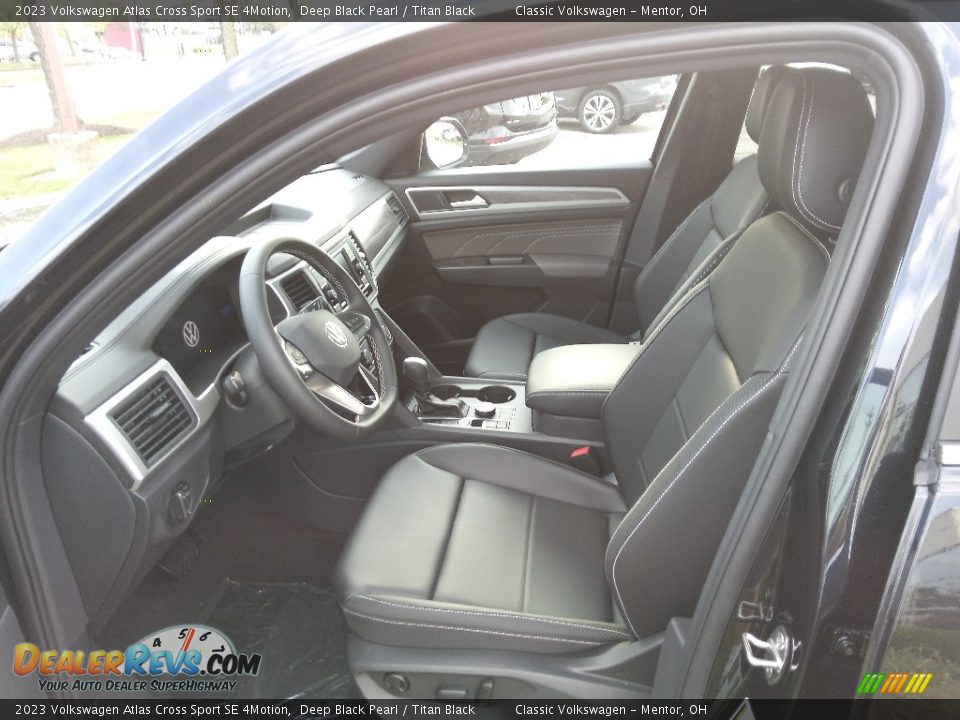 2023 Volkswagen Atlas Cross Sport SE 4Motion Deep Black Pearl / Titan Black Photo #2