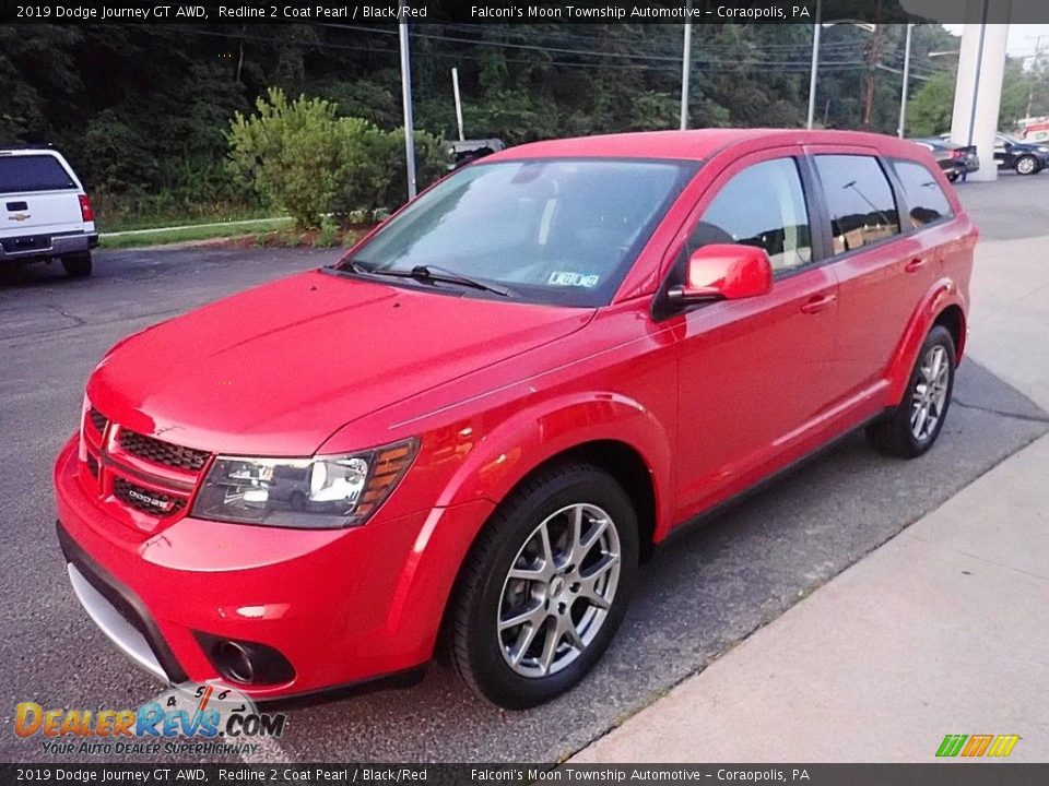 Front 3/4 View of 2019 Dodge Journey GT AWD Photo #7