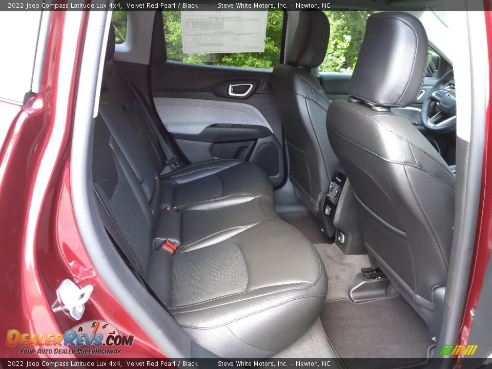 Rear Seat of 2022 Jeep Compass Latitude Lux 4x4 Photo #15