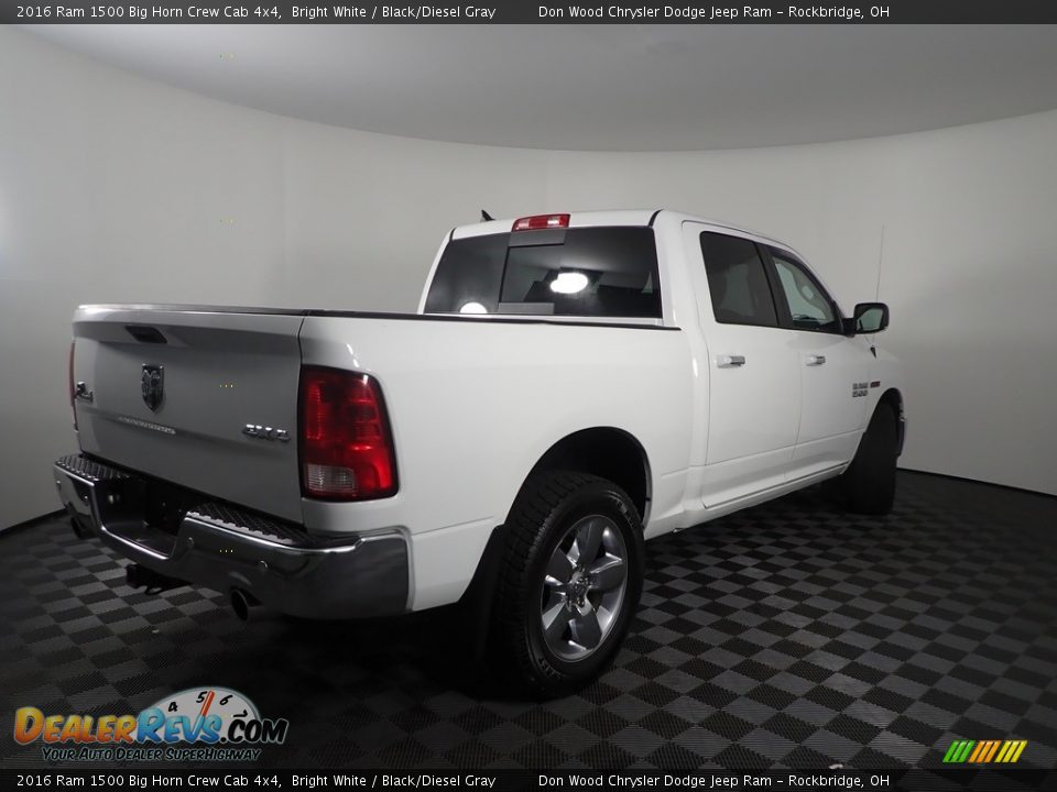 2016 Ram 1500 Big Horn Crew Cab 4x4 Bright White / Black/Diesel Gray Photo #11