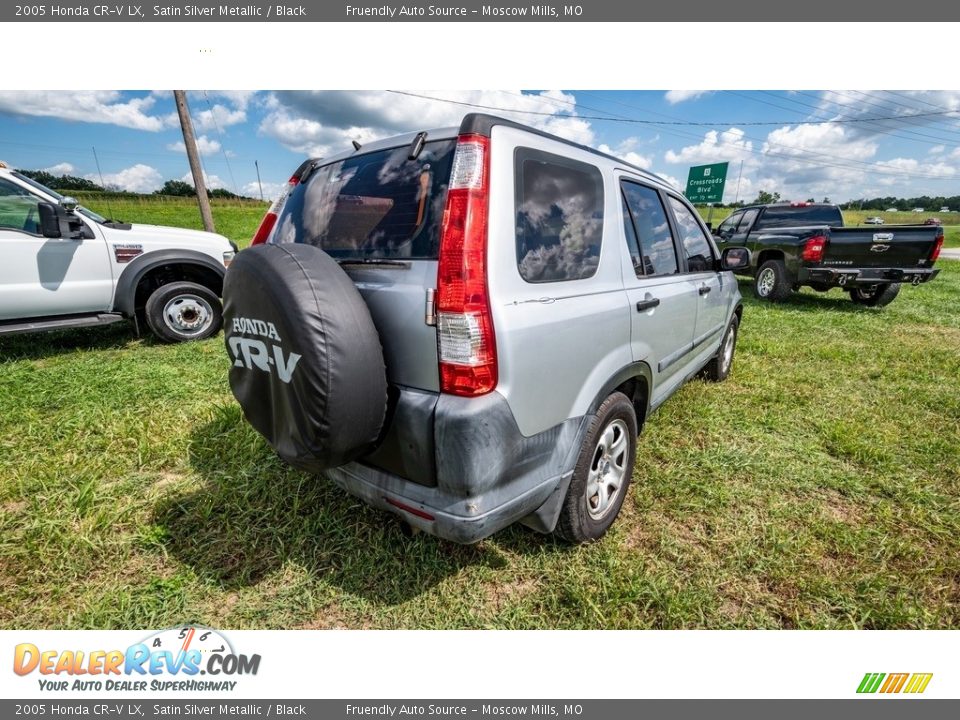 2005 Honda CR-V LX Satin Silver Metallic / Black Photo #3