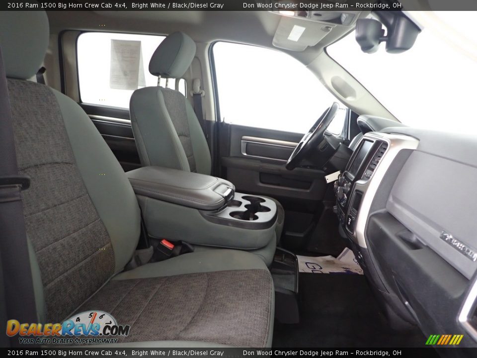 2016 Ram 1500 Big Horn Crew Cab 4x4 Bright White / Black/Diesel Gray Photo #27