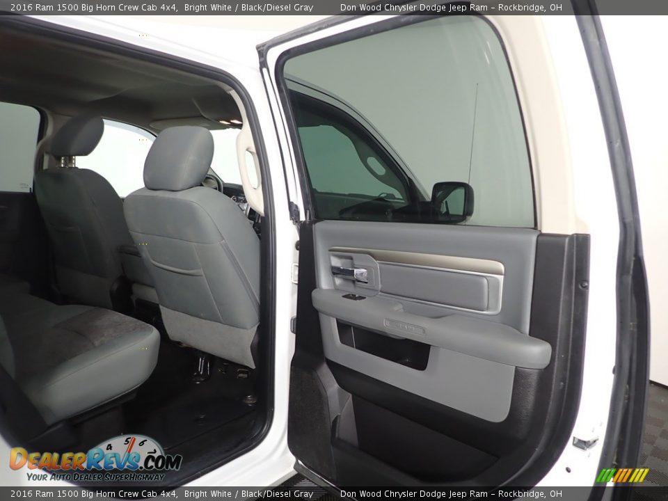 Door Panel of 2016 Ram 1500 Big Horn Crew Cab 4x4 Photo #28