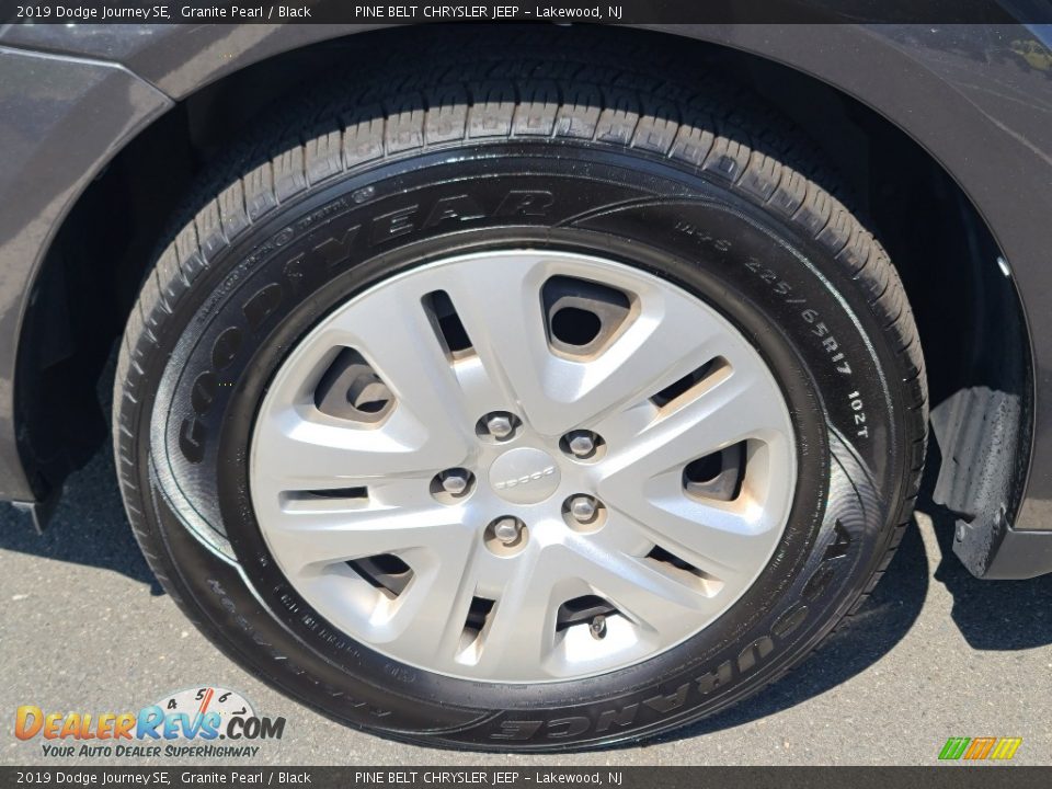 2019 Dodge Journey SE Granite Pearl / Black Photo #33