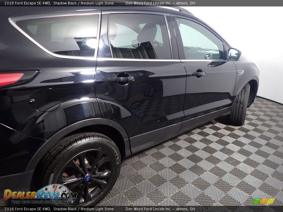 2018 Ford Escape SE 4WD Shadow Black / Medium Light Stone Photo #19