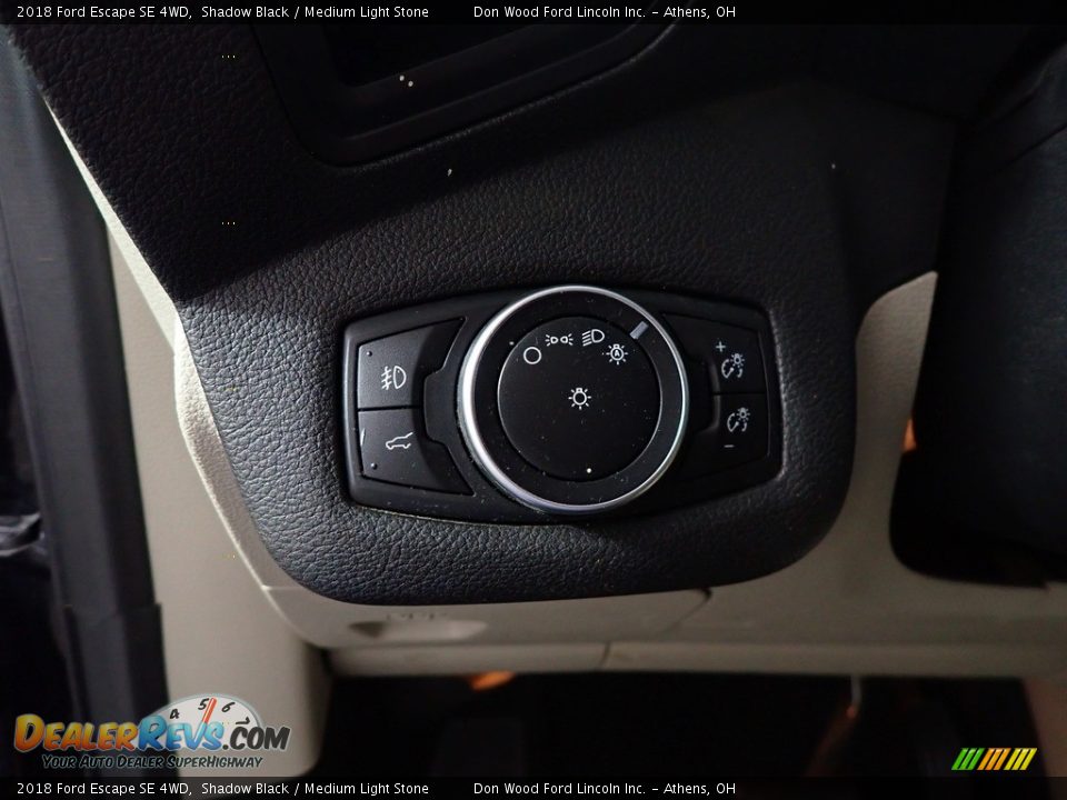 2018 Ford Escape SE 4WD Shadow Black / Medium Light Stone Photo #31