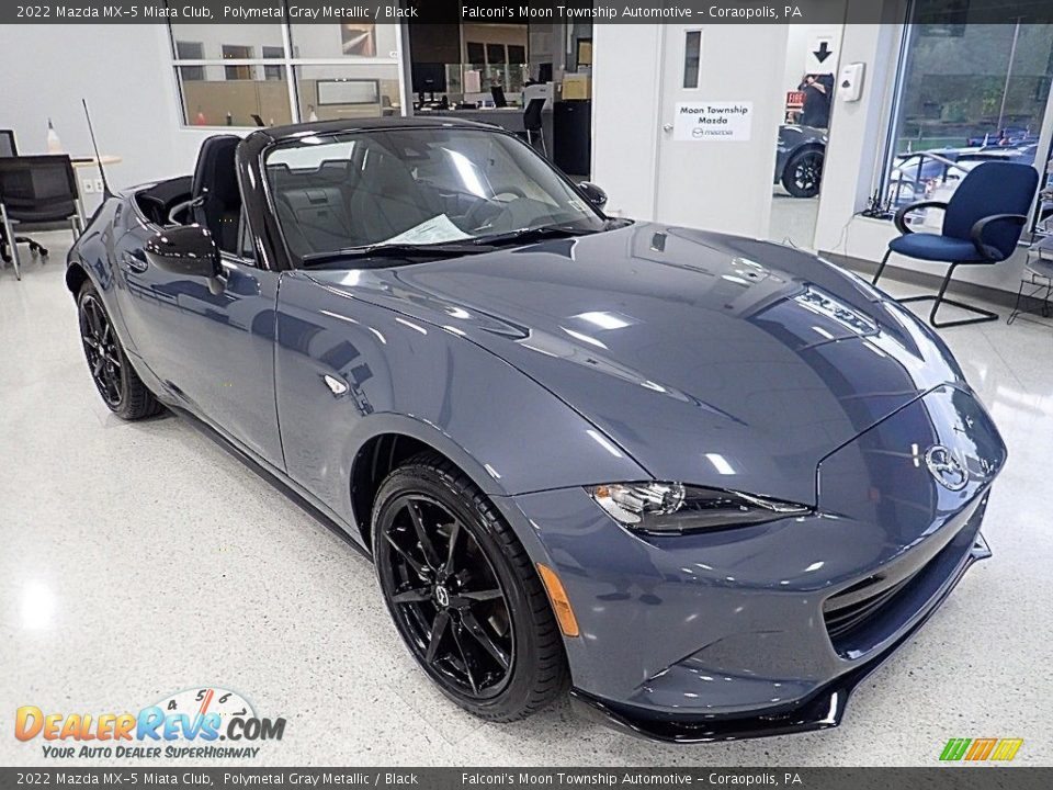 Front 3/4 View of 2022 Mazda MX-5 Miata Club Photo #8