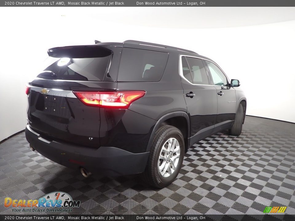 2020 Chevrolet Traverse LT AWD Mosaic Black Metallic / Jet Black Photo #11