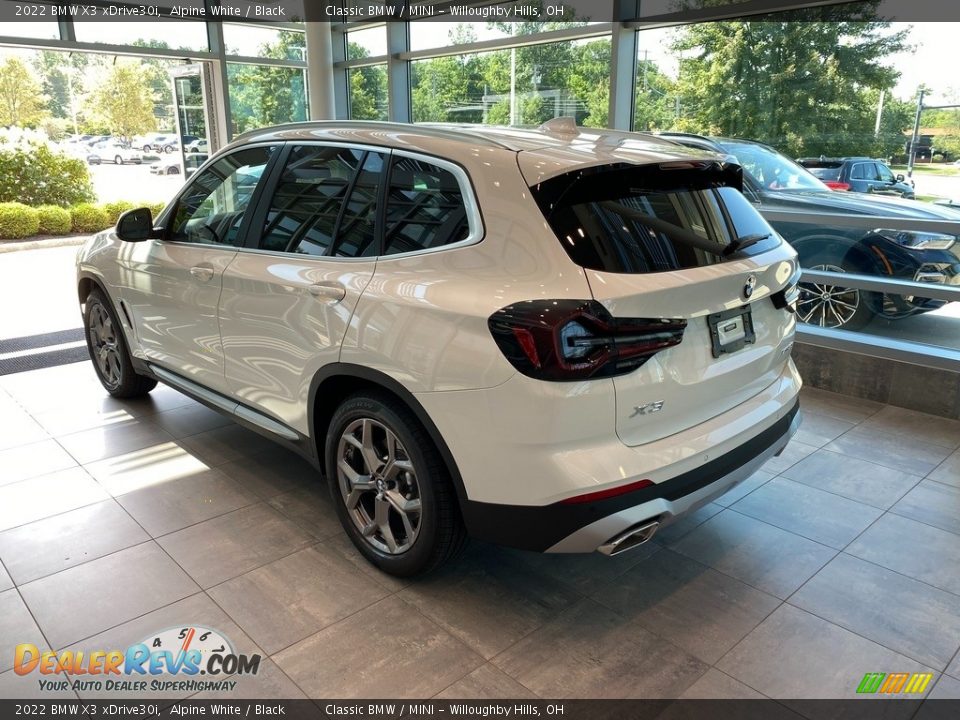 2022 BMW X3 xDrive30i Alpine White / Black Photo #2