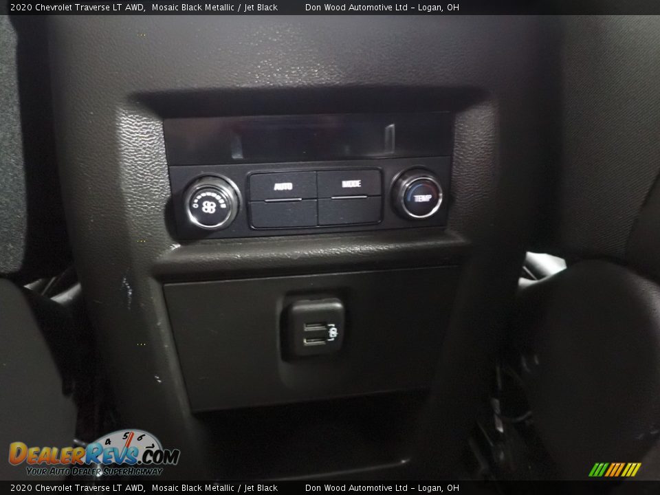 2020 Chevrolet Traverse LT AWD Mosaic Black Metallic / Jet Black Photo #25