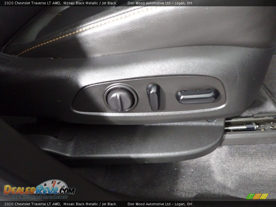 2020 Chevrolet Traverse LT AWD Mosaic Black Metallic / Jet Black Photo #30