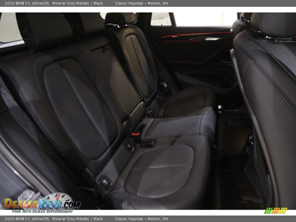 2020 BMW X1 xDrive28i Mineral Grey Metallic / Black Photo #17
