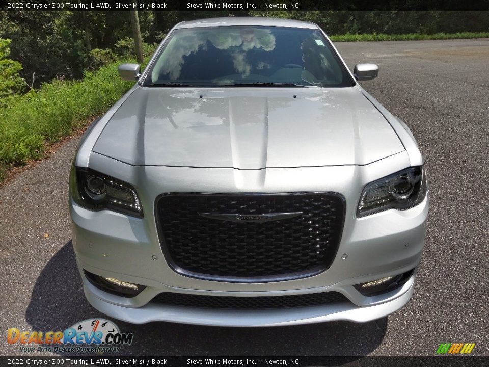 2022 Chrysler 300 Touring L AWD Silver Mist / Black Photo #3