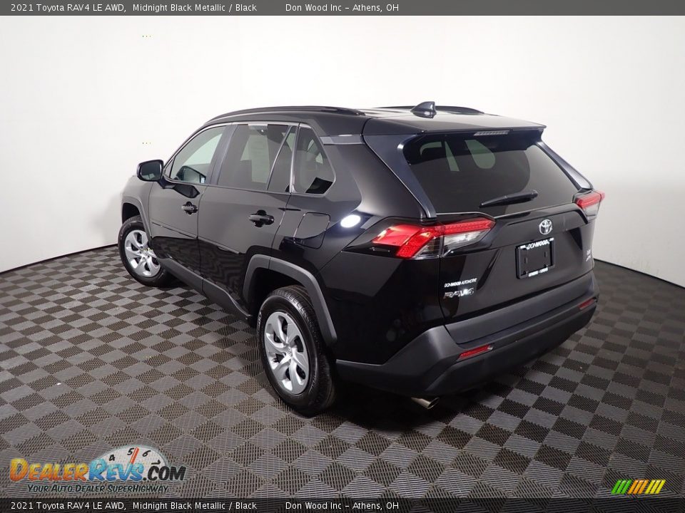 2021 Toyota RAV4 LE AWD Midnight Black Metallic / Black Photo #10