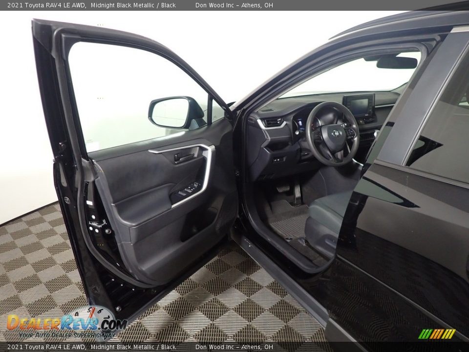 2021 Toyota RAV4 LE AWD Midnight Black Metallic / Black Photo #16