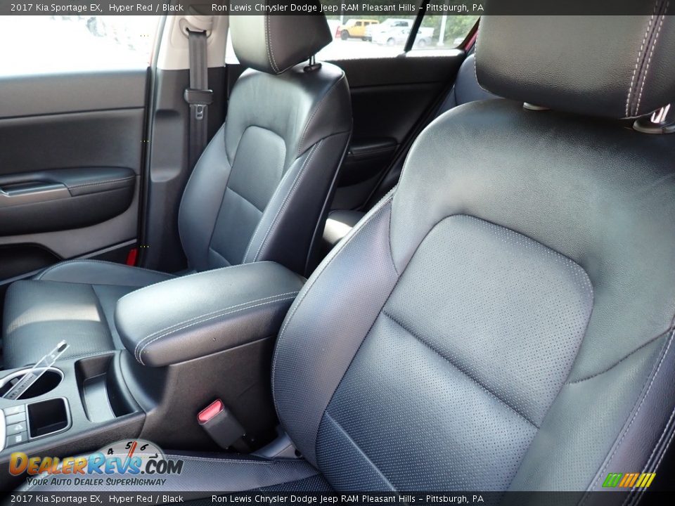 Front Seat of 2017 Kia Sportage EX Photo #11