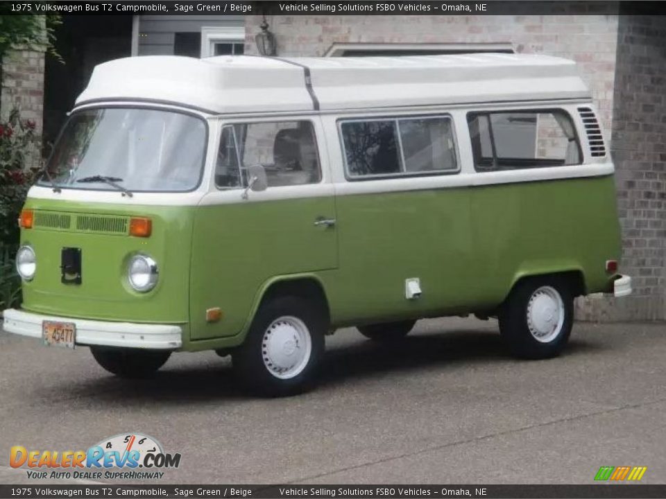 Front 3/4 View of 1975 Volkswagen Bus T2 Campmobile Photo #1