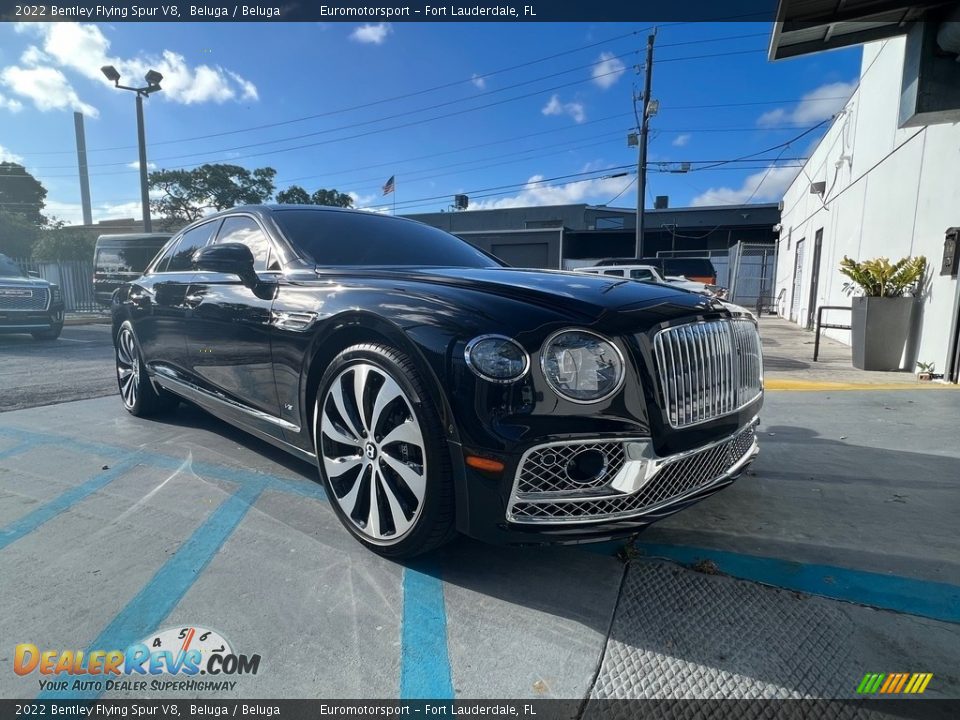 Front 3/4 View of 2022 Bentley Flying Spur V8 Photo #1