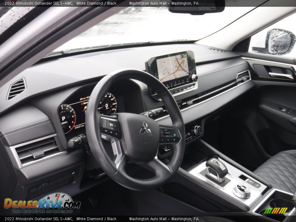 2022 Mitsubishi Outlander SEL S-AWC White Diamond / Black Photo #15