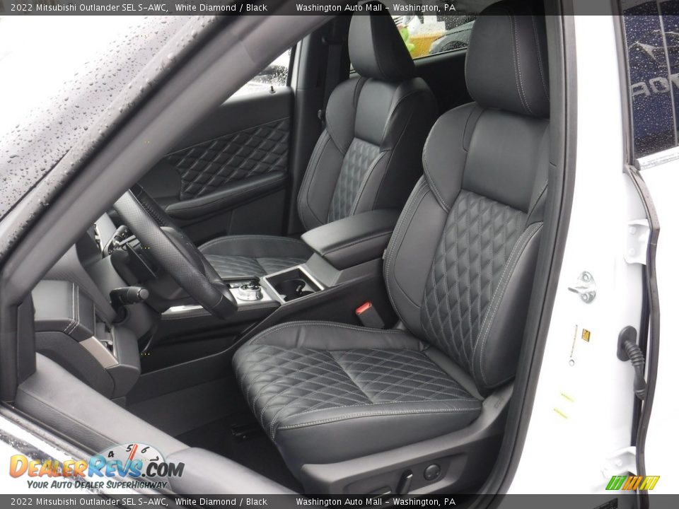 Front Seat of 2022 Mitsubishi Outlander SEL S-AWC Photo #16