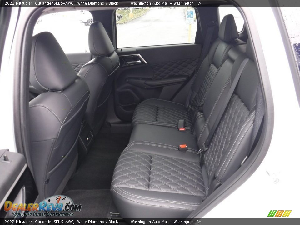 Rear Seat of 2022 Mitsubishi Outlander SEL S-AWC Photo #31