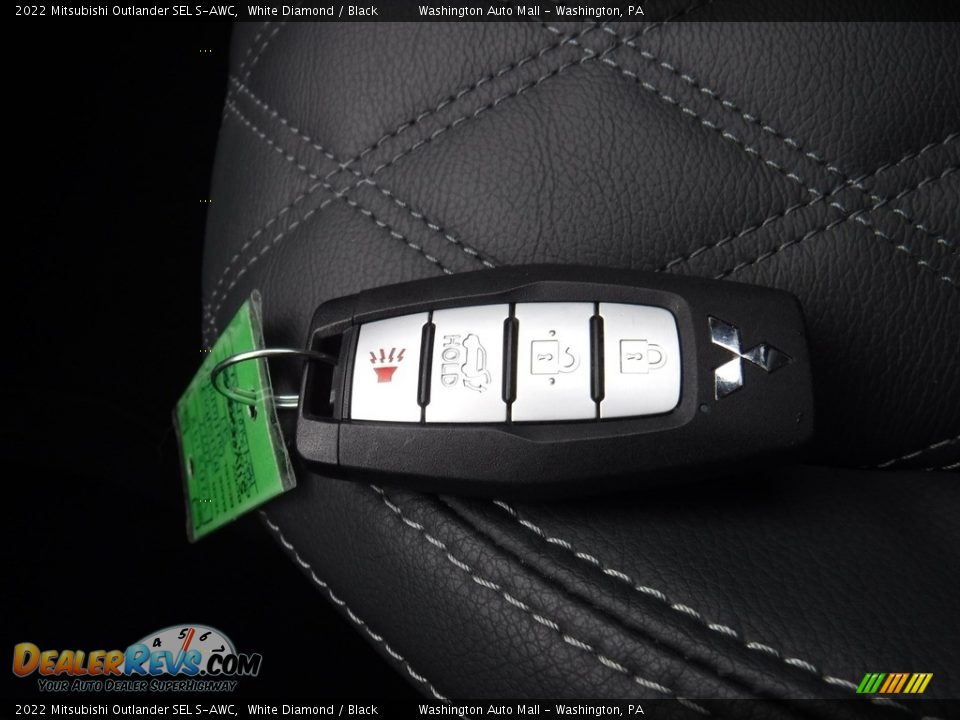 Keys of 2022 Mitsubishi Outlander SEL S-AWC Photo #34