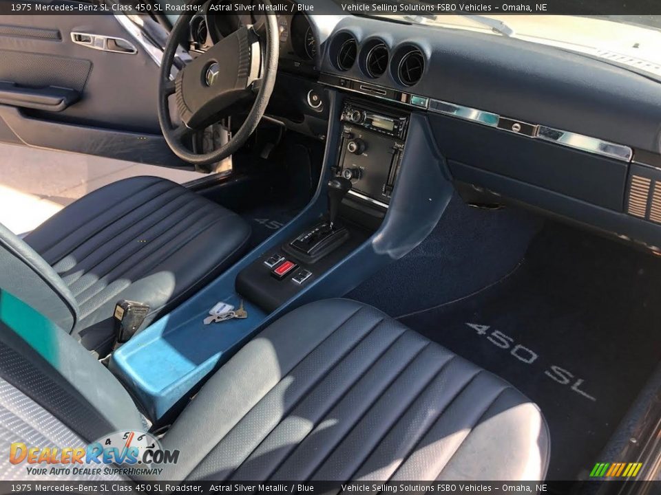 Front Seat of 1975 Mercedes-Benz SL Class 450 SL Roadster Photo #13