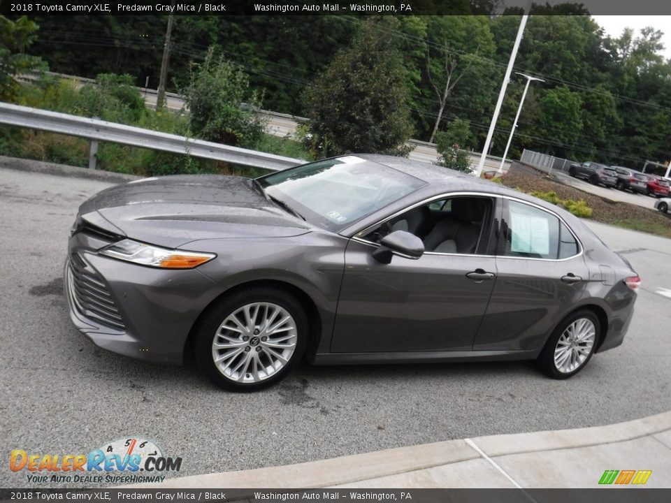 2018 Toyota Camry XLE Predawn Gray Mica / Black Photo #13