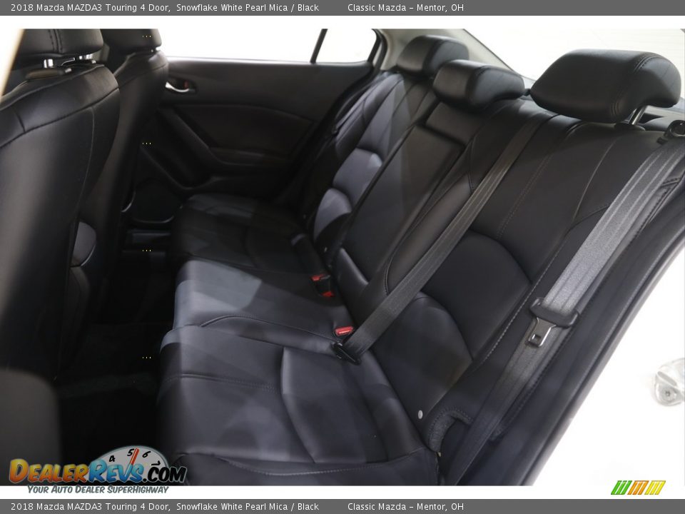 2018 Mazda MAZDA3 Touring 4 Door Snowflake White Pearl Mica / Black Photo #18