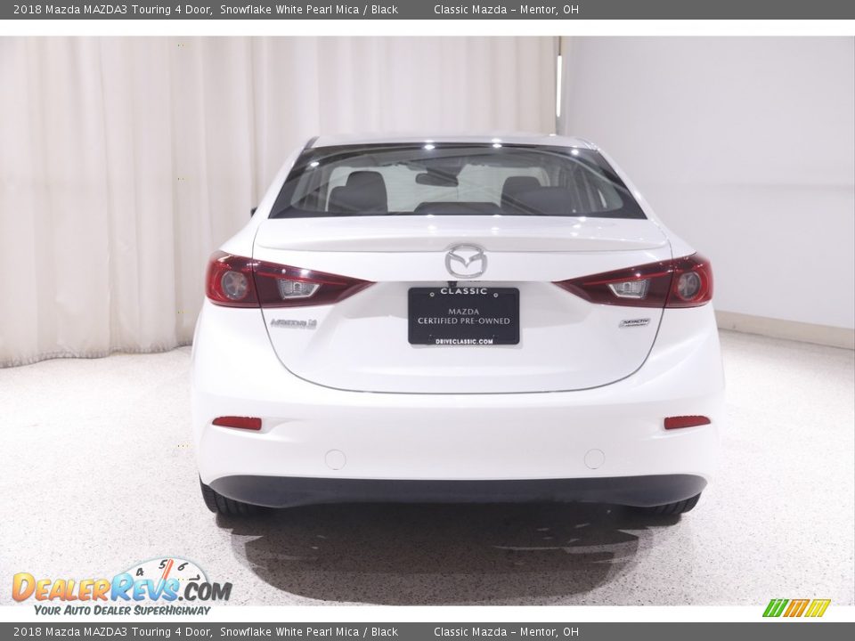 2018 Mazda MAZDA3 Touring 4 Door Snowflake White Pearl Mica / Black Photo #19